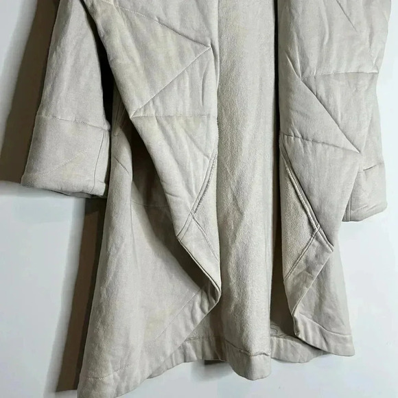 Quilted Cream Open Coat - Picture 5 of 10